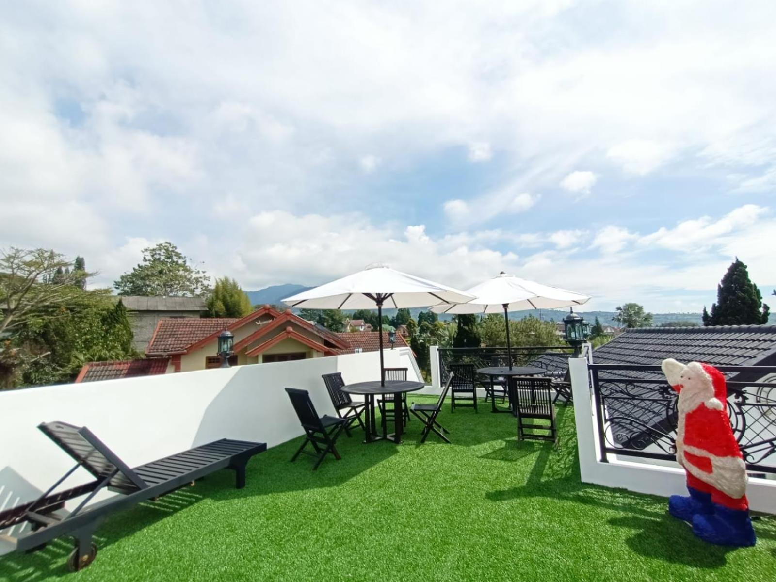 Villa Kota Bunga Malini 10 Cikundul ภายนอก รูปภาพ
