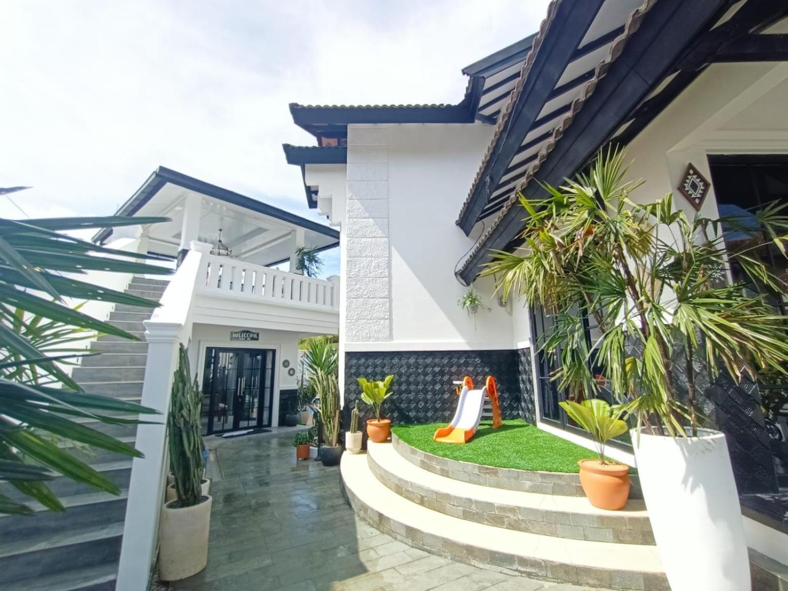 Villa Kota Bunga Malini 10 Cikundul ภายนอก รูปภาพ