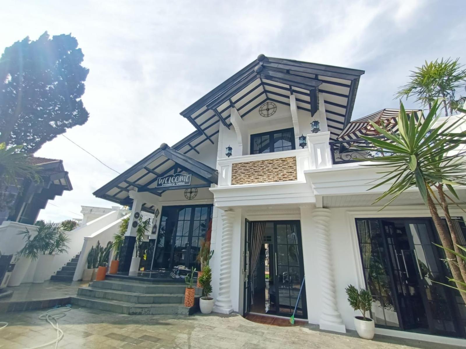 Villa Kota Bunga Malini 10 Cikundul ภายนอก รูปภาพ