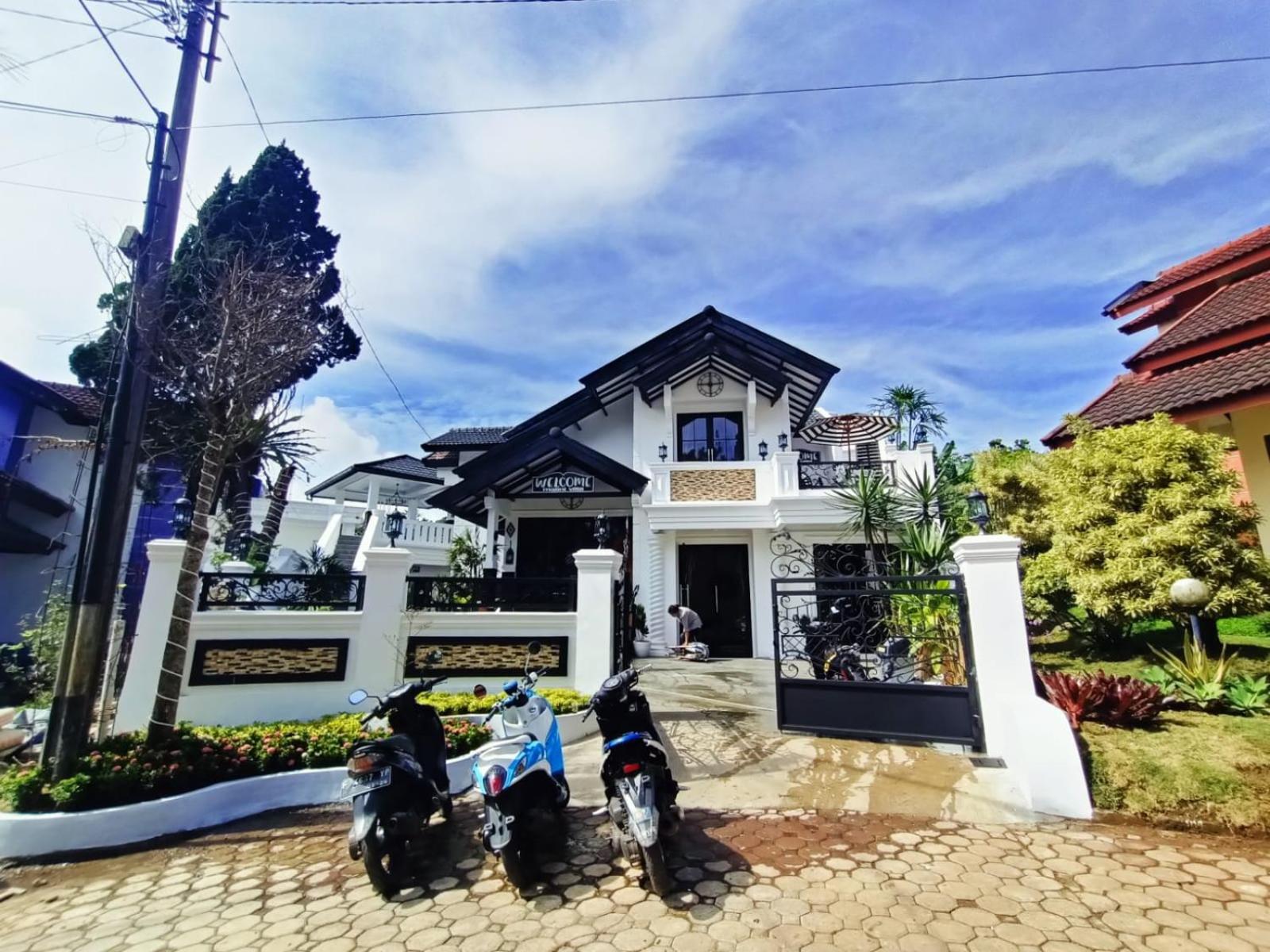 Villa Kota Bunga Malini 10 Cikundul ภายนอก รูปภาพ