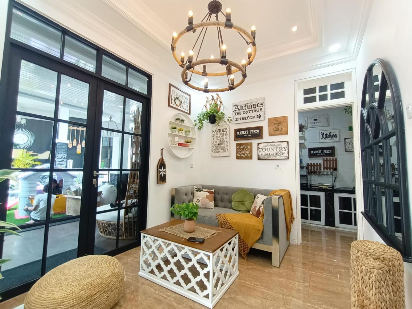 Villa Kota Bunga Malini 10 Cikundul ภายนอก รูปภาพ